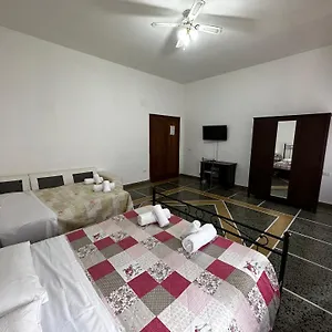 Gare 2 Bed & Breakfast